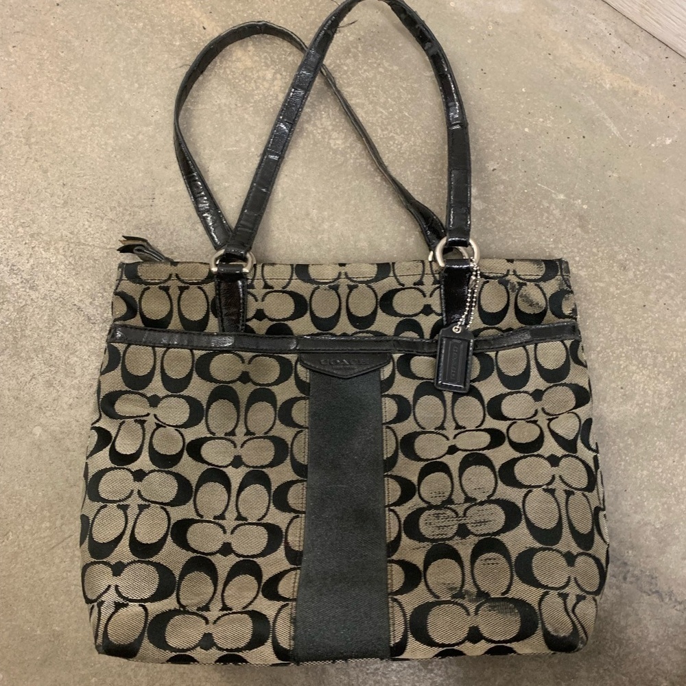 Vintage coach f28504 Coach Signature Black and Tan‎ Tote Bag